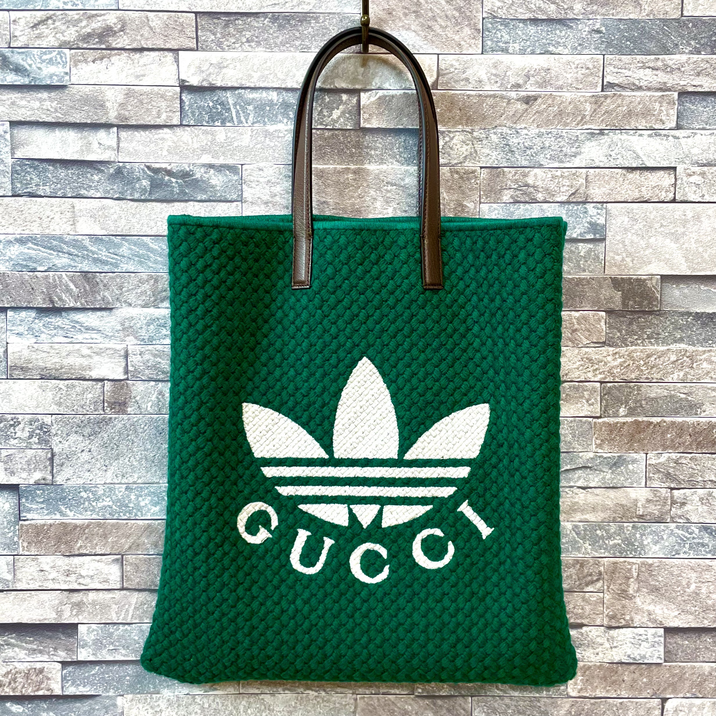 チクチクしません。グッチ×アディダスの毛糸トートバッグ。 ｜ GUCCI 